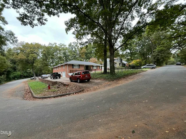 $495,000 | 523 Wildwood Lane, Burlington, NC 27215