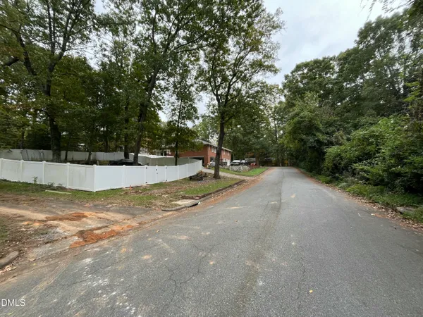 $475,000 | 523 Wildwood Lane, Burlington, NC 27215