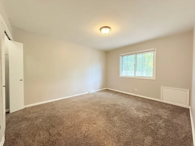 $301,000 | 1122 Iowa Street, Glenwood, IL 60425