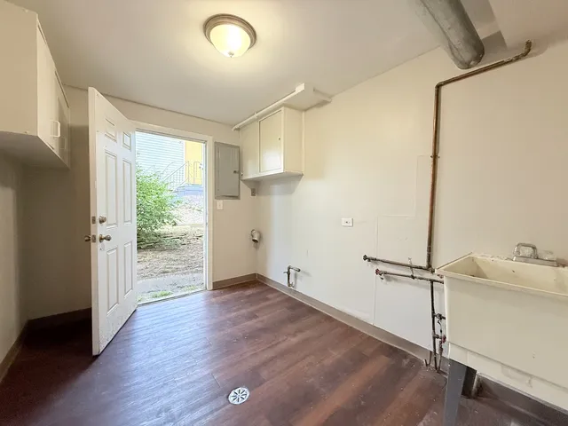 $301,000 | 1122 Iowa Street, Glenwood, IL 60425