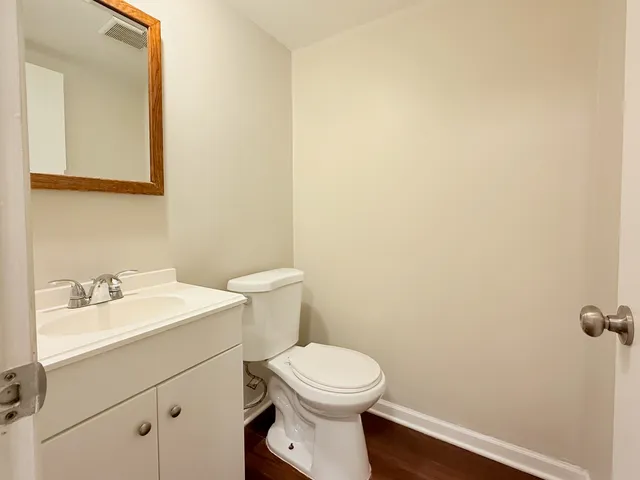 $301,000 | 1122 Iowa Street, Glenwood, IL 60425