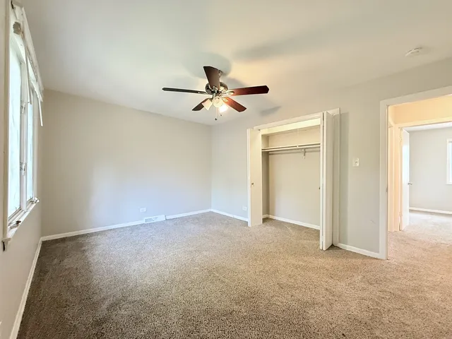 $301,000 | 1122 Iowa Street, Glenwood, IL 60425