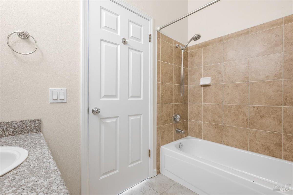 4736 Shade Tree Lane Santa Rosa, CA 95405 - Photo 39 of 46