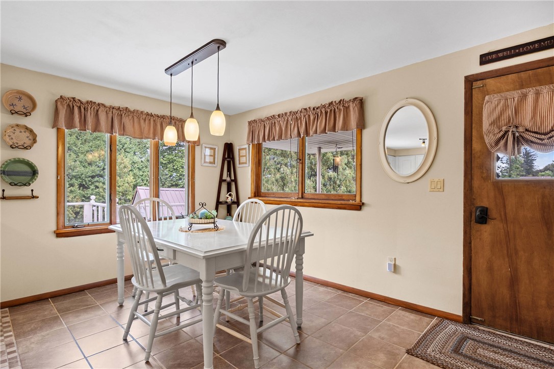 189 Ridge Road Ontario, NY 14519 - Photo 9 of 39 Gallery Image 9