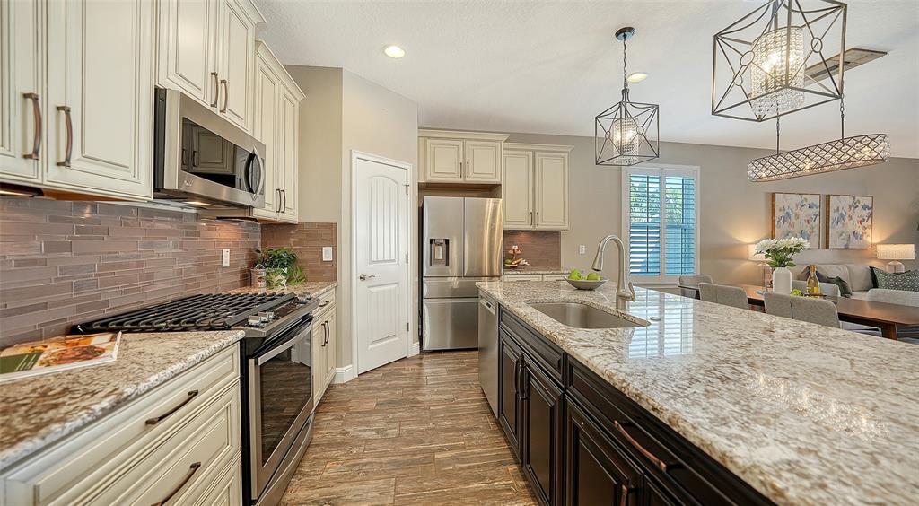 11329 Spring Gate Trail Bradenton, FL 34211 - Photo 12 of 73