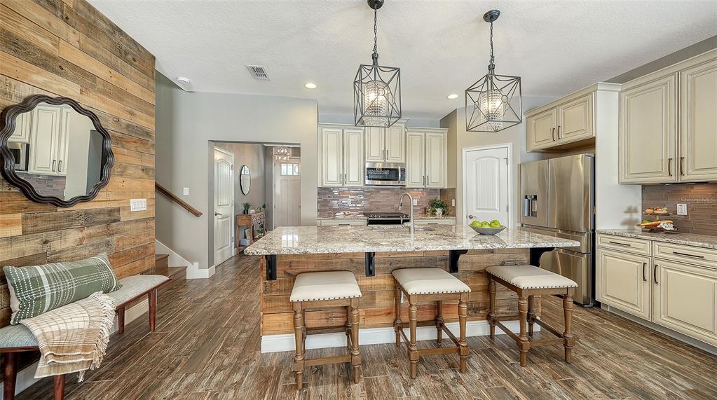 11329 Spring Gate Trail Bradenton, FL 34211 - Photo 10 of 73