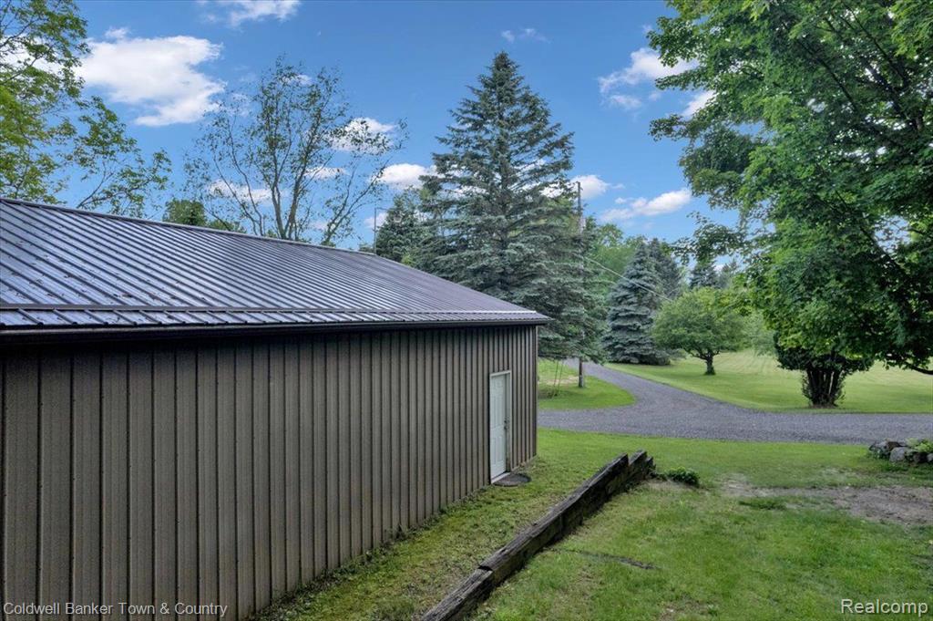 6176 Denton Hill Road Fenton, MI 48430 - Photo 12 of 41 Gallery Image 12