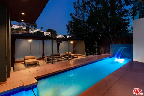 $2,495,000 | 2738 Rinconia Drive, Los Angeles, CA 90068