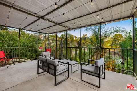$2,495,000 | 2738 Rinconia Drive, Los Angeles, CA 90068