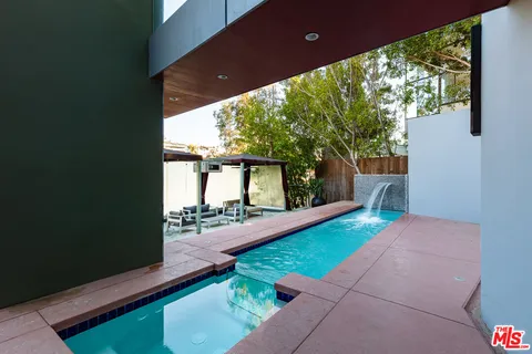 $2,495,000 | 2738 Rinconia Drive, Los Angeles, CA 90068