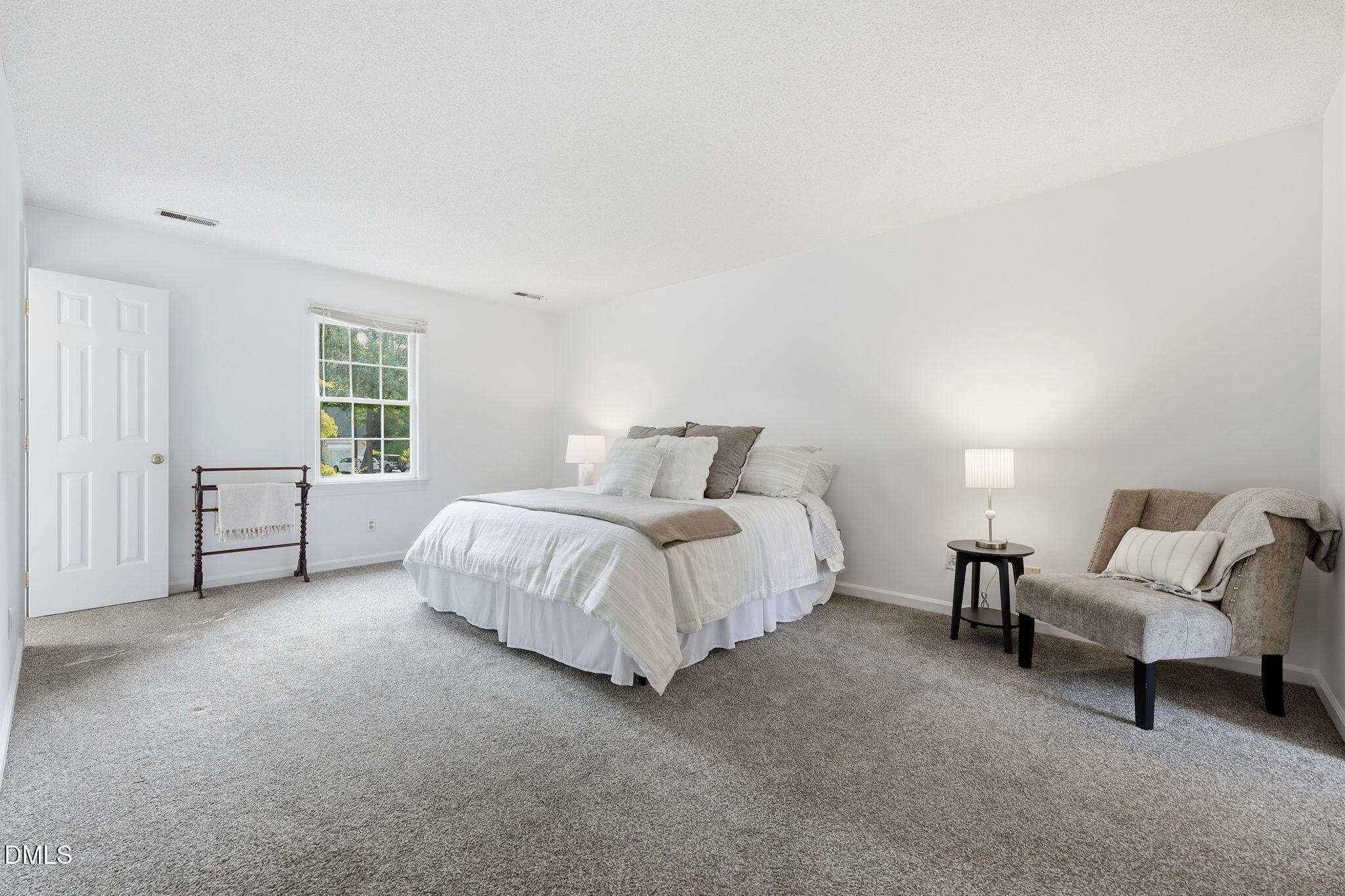 6505 Wooden Shoe Lane Raleigh, NC 27613 - Photo 19 of 31 34-web-or-mls-IMG_1926