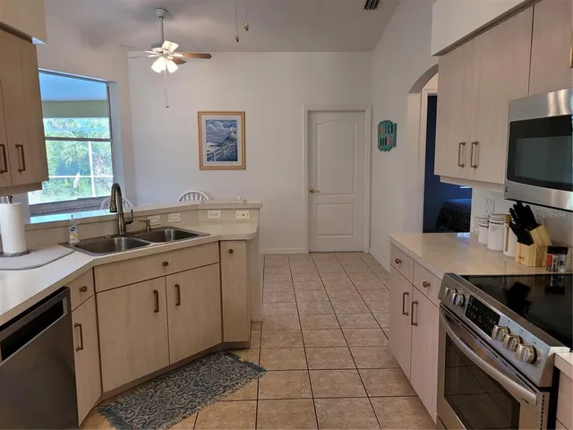 $5,200 | 72 Long Meadow Court, Rotonda West, FL 33947