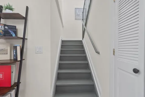 $725,000 | 300 Communipaw Avenue, Unit 154, Jersey City, NJ 07304