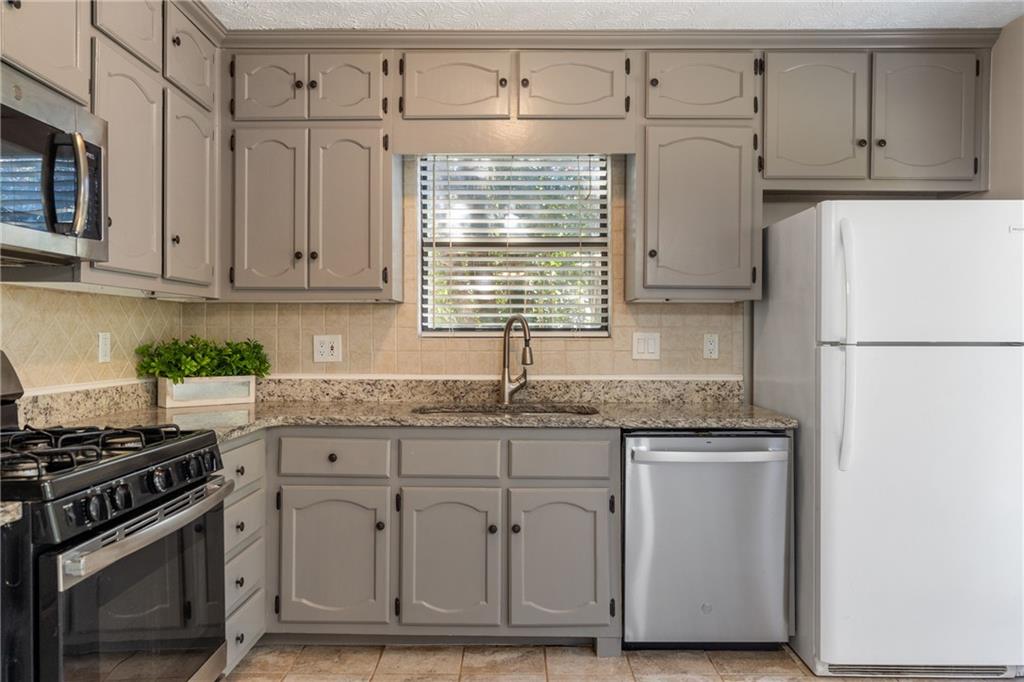 4709 Trickum Road Marietta, GA 30066 - Photo 7 of 28