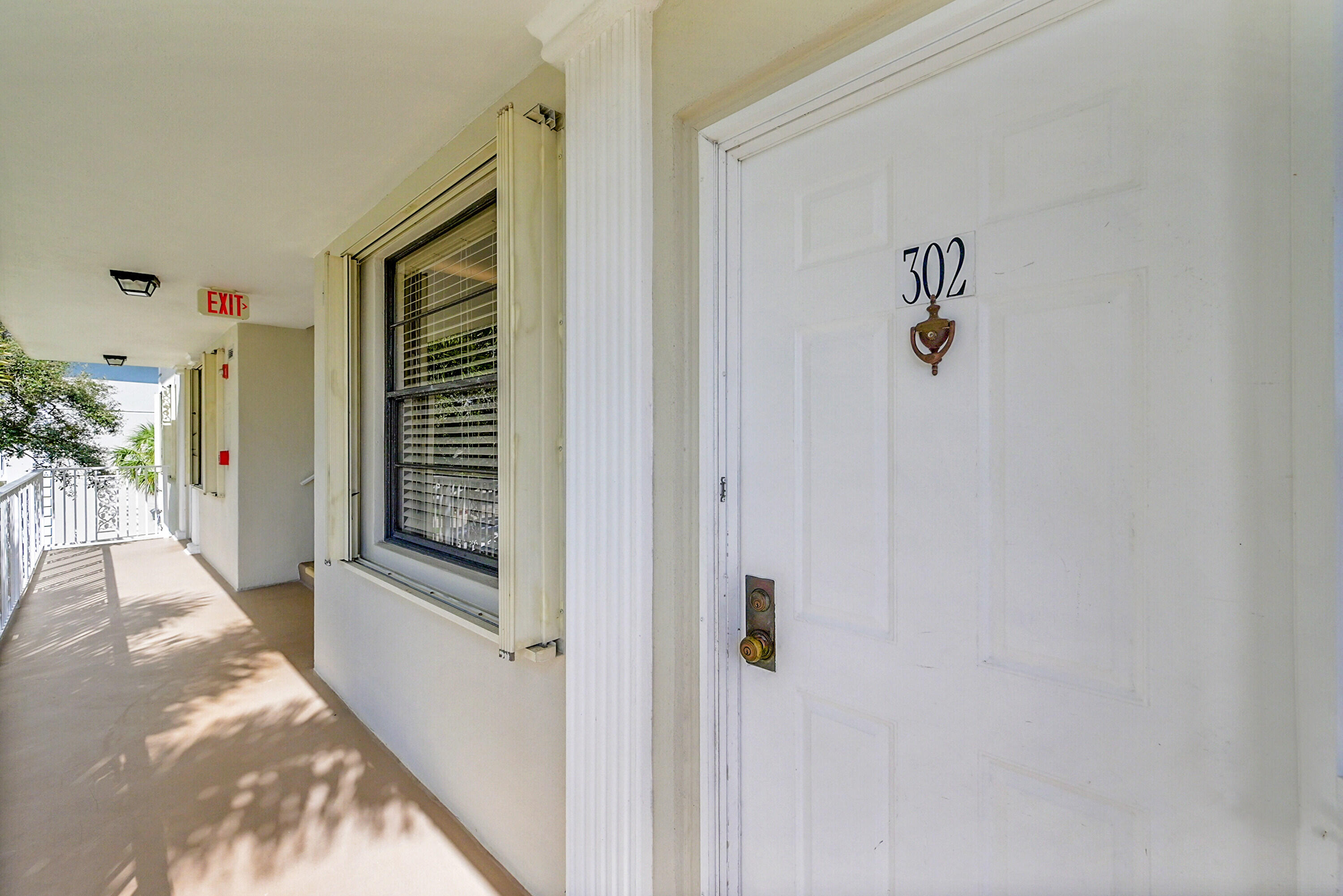 6085 Balboa Circle, Unit 302 Boca Raton, FL 33433 - Photo 3 of 30 Unit 302
