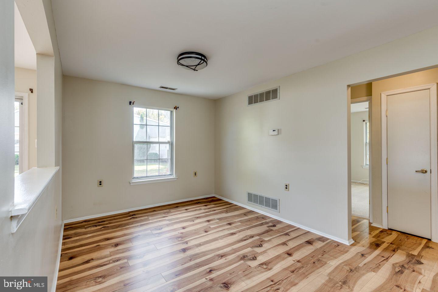 61 Eddystone Way Mount Laurel, NJ 08054 - Photo 12 of 35