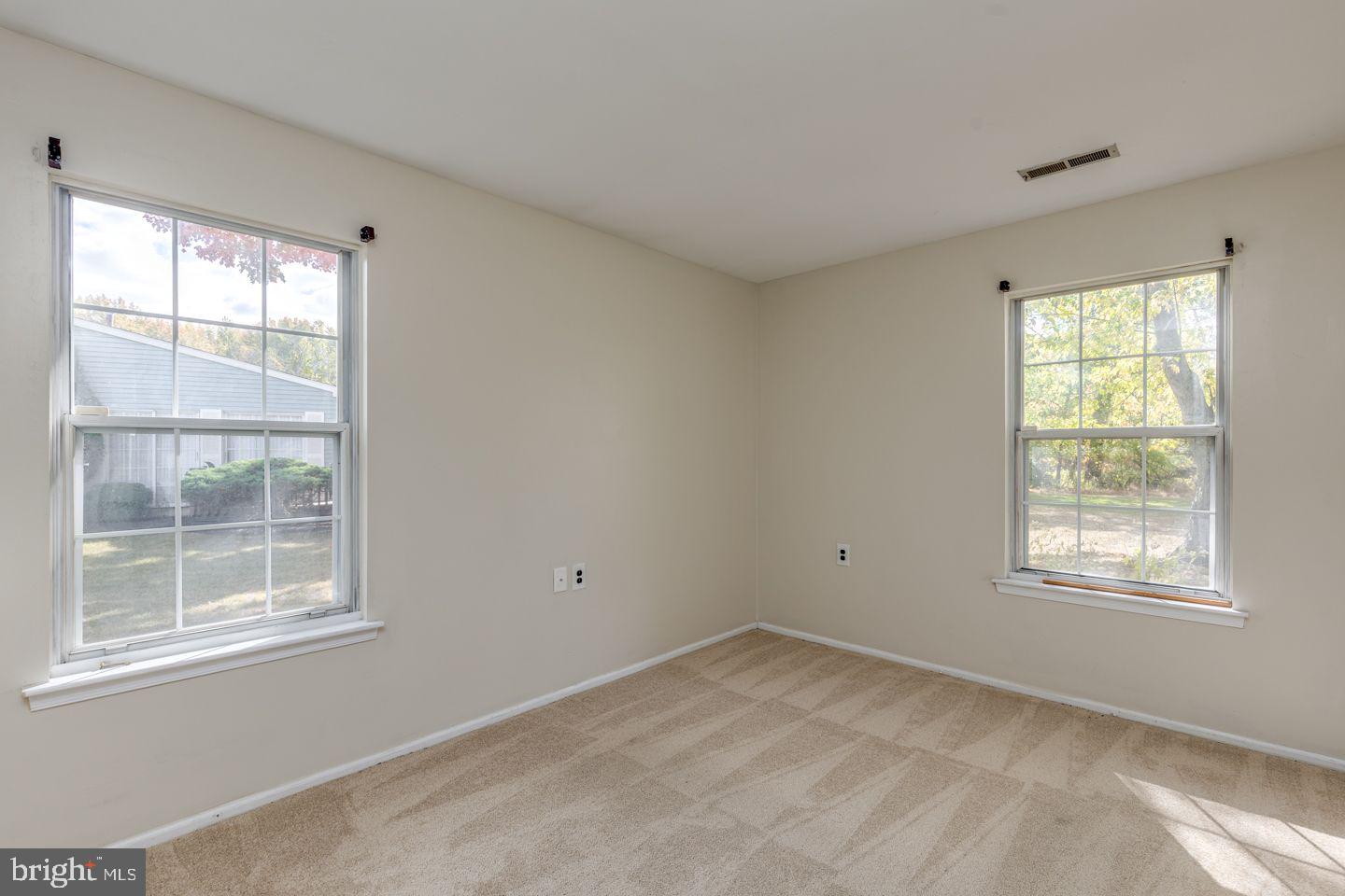 61 Eddystone Way Mount Laurel, NJ 08054 - Photo 14 of 35