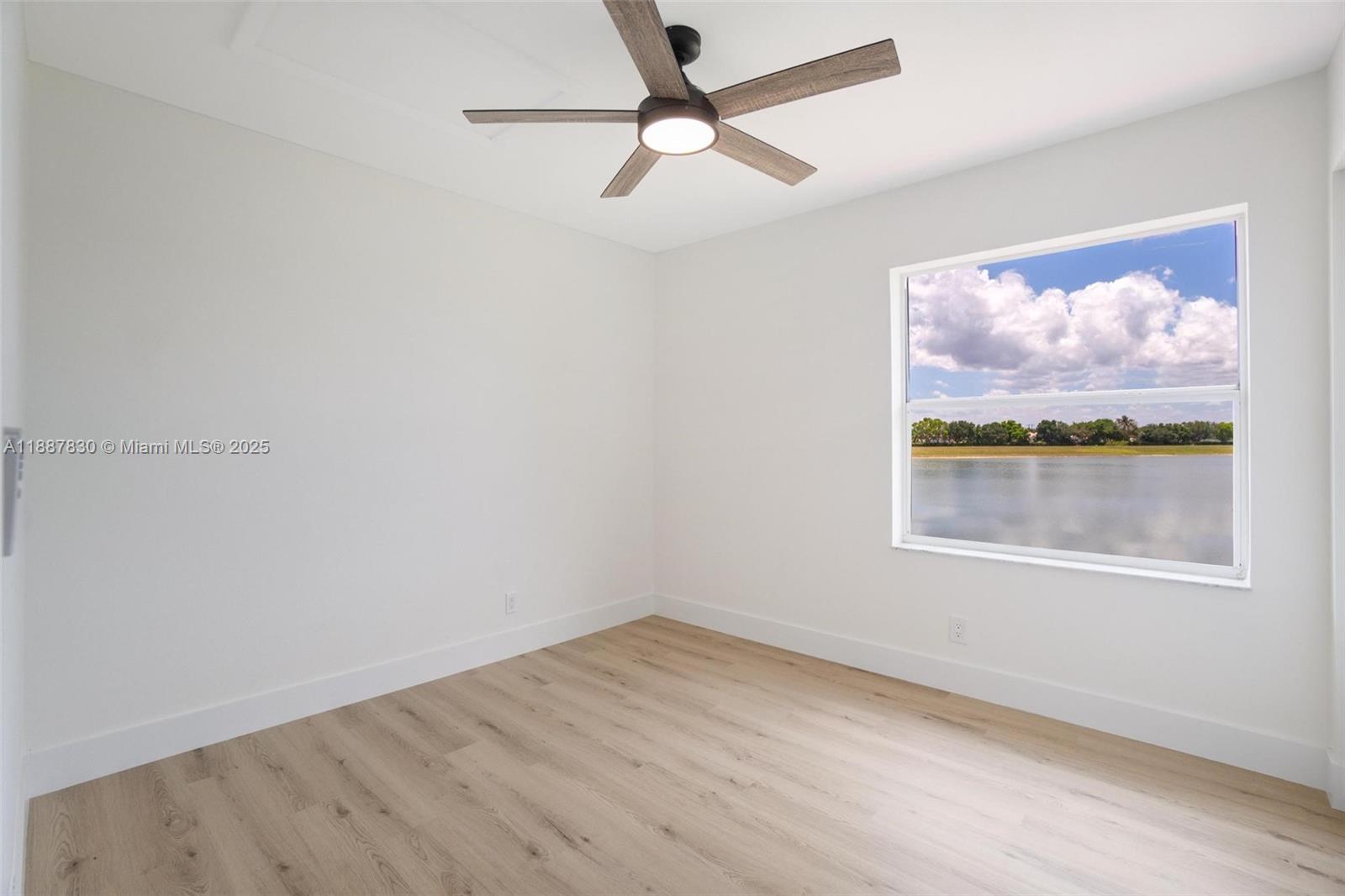 10728 Oak Lake Way Boca Raton, FL 33498 - Photo 17 of 33 Gallery Image 17