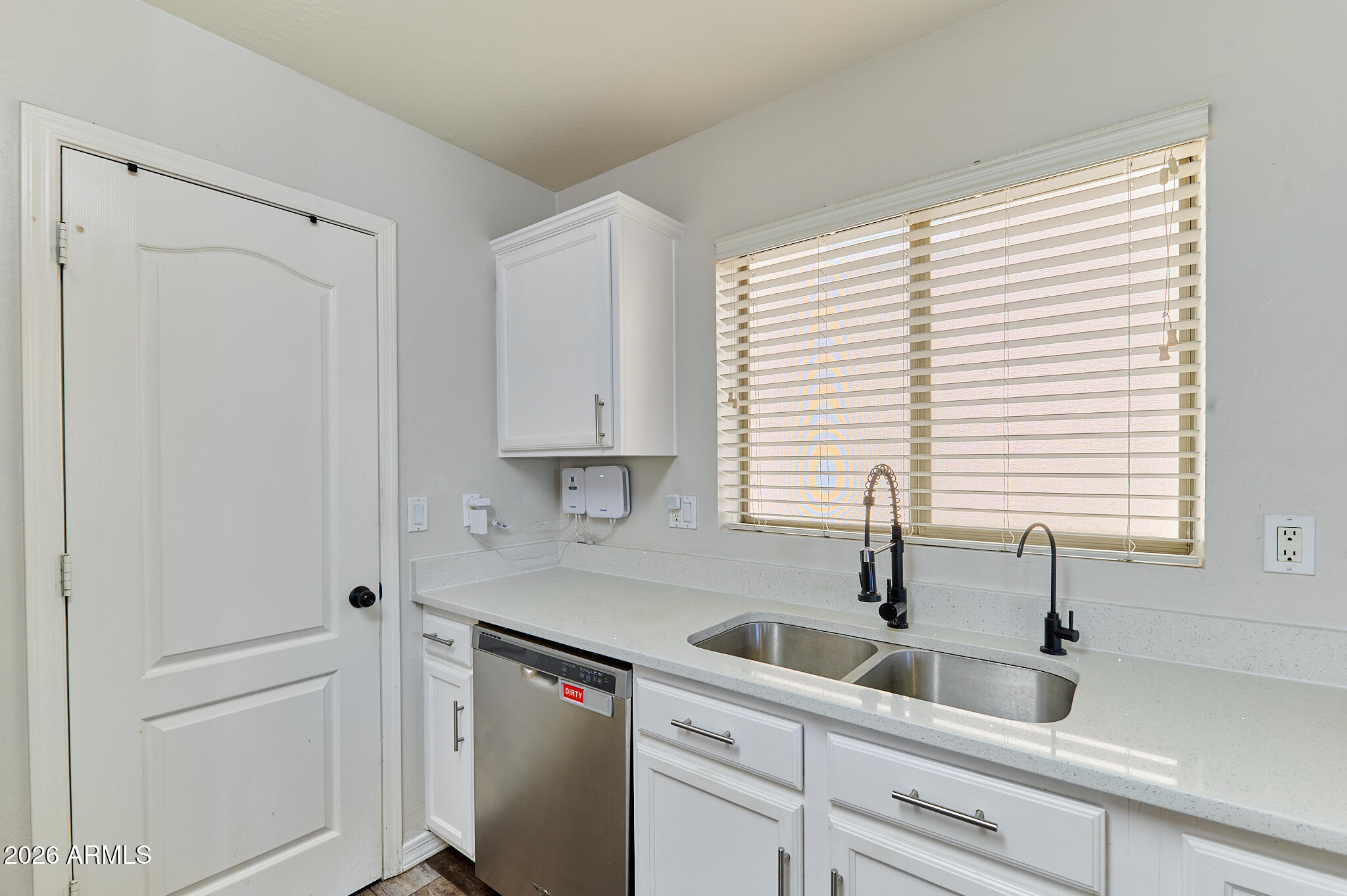 8616 West Crown King Road Tolleson, AZ 85353 - Photo 10 of 28 780_9564_HDR