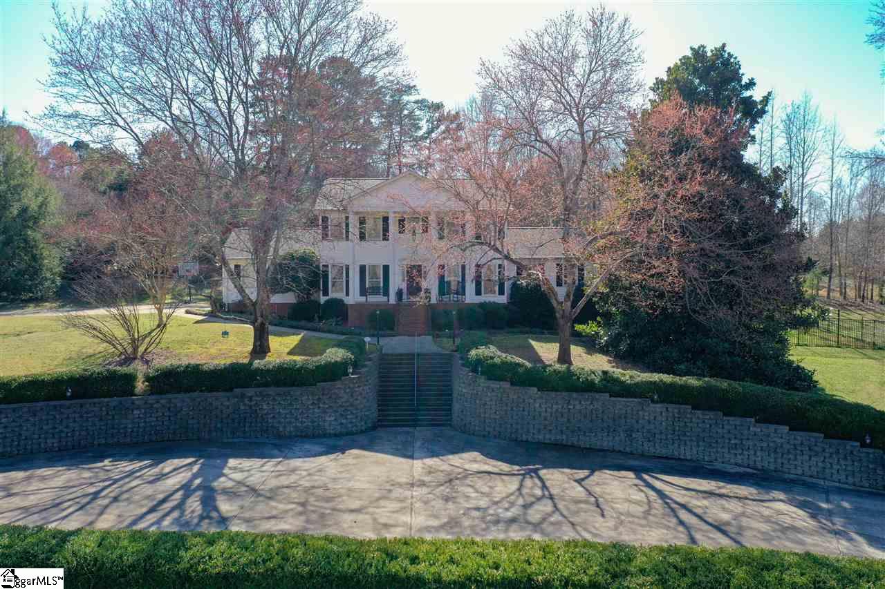 201 East Round Hill Road Greenville, SC 29617 - Photo 2 of 34 Gallery Image 2