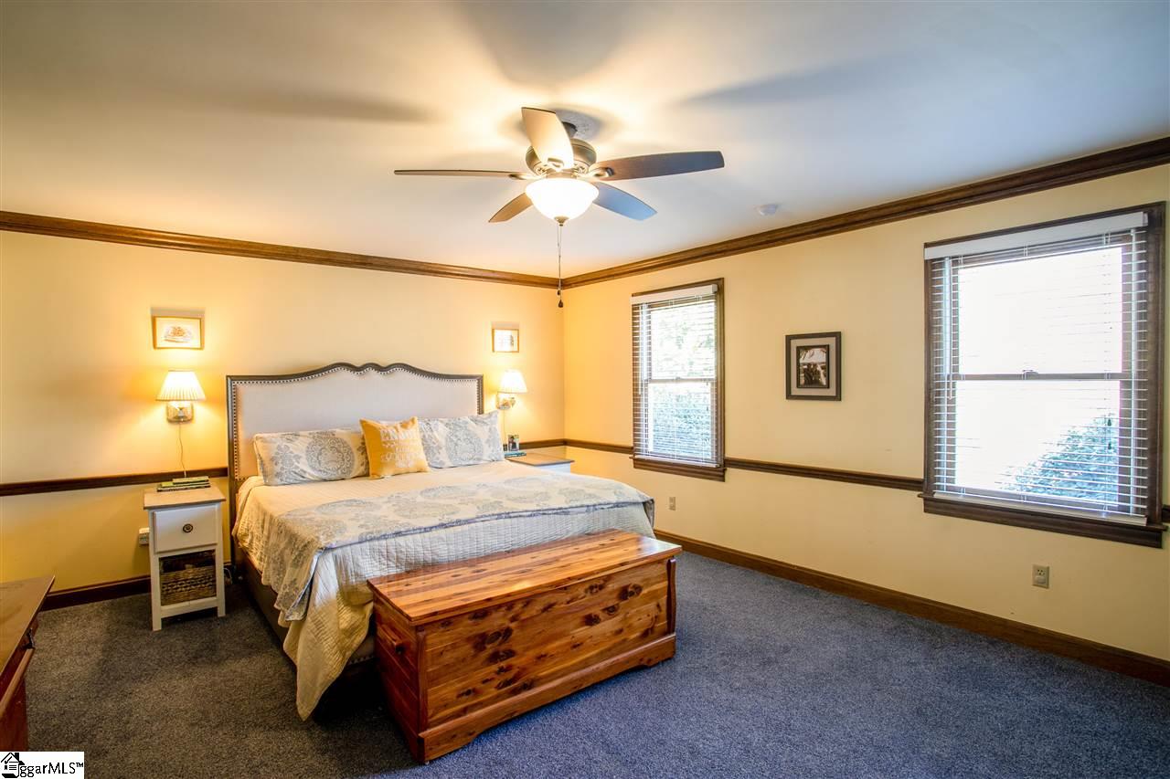 201 East Round Hill Road Greenville, SC 29617 - Photo 17 of 34 Gallery Image 17