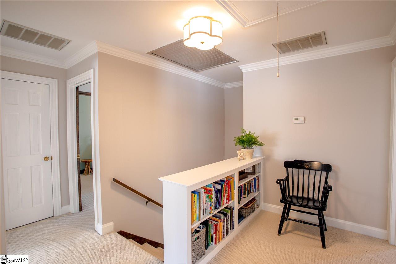 201 East Round Hill Road Greenville, SC 29617 - Photo 19 of 34 Gallery Image 19