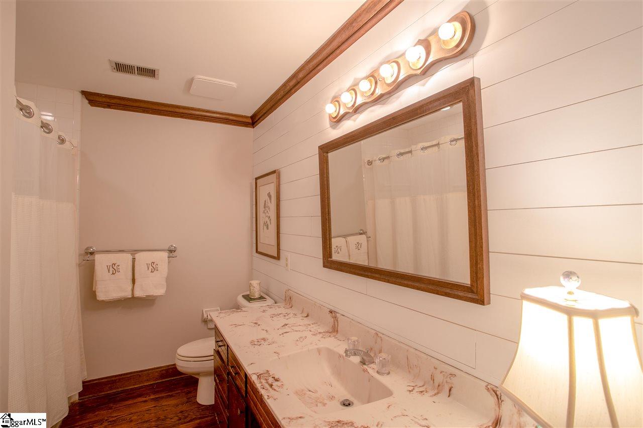201 East Round Hill Road Greenville, SC 29617 - Photo 22 of 34 Gallery Image 22