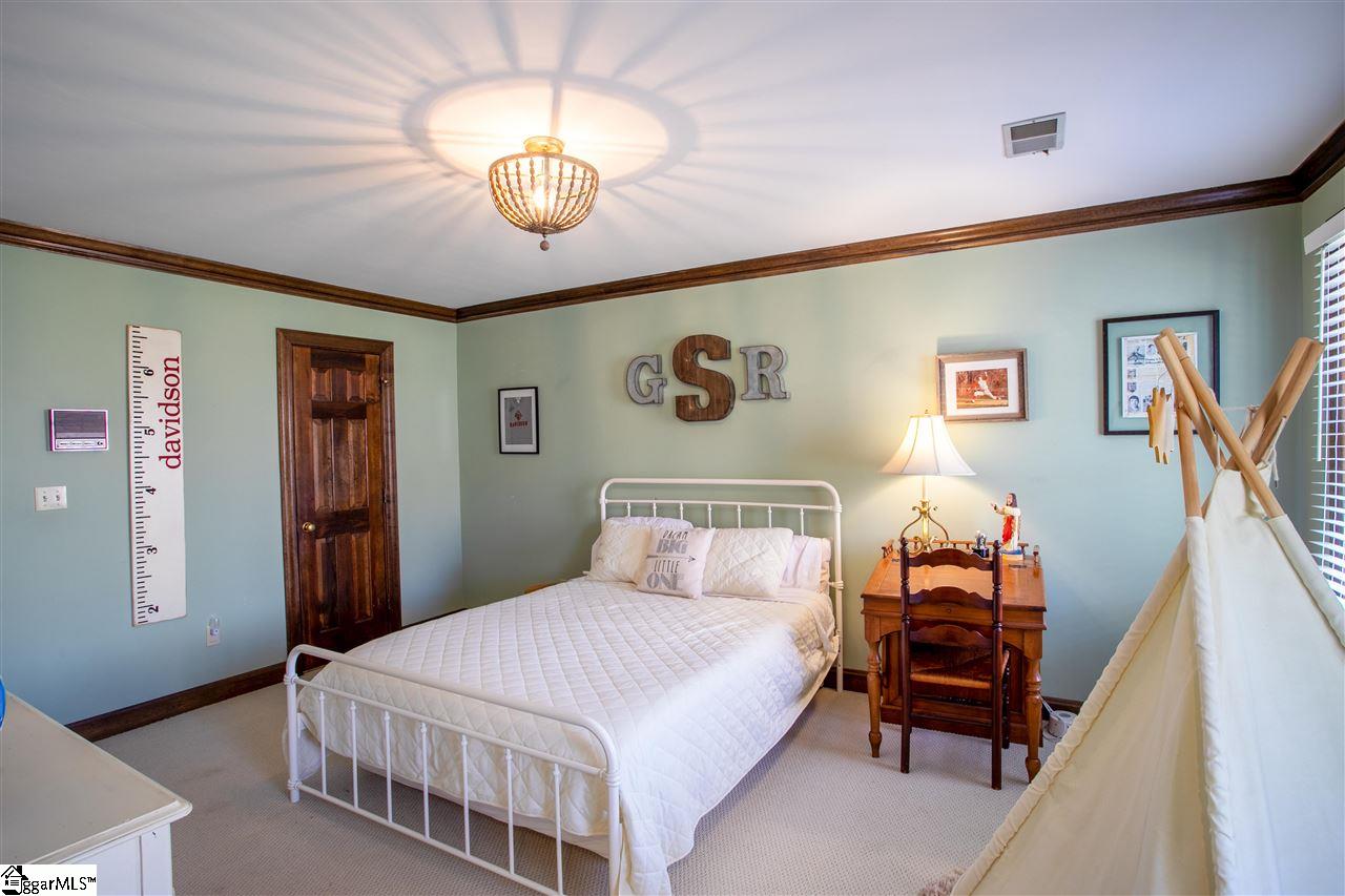 201 East Round Hill Road Greenville, SC 29617 - Photo 25 of 34 Gallery Image 25