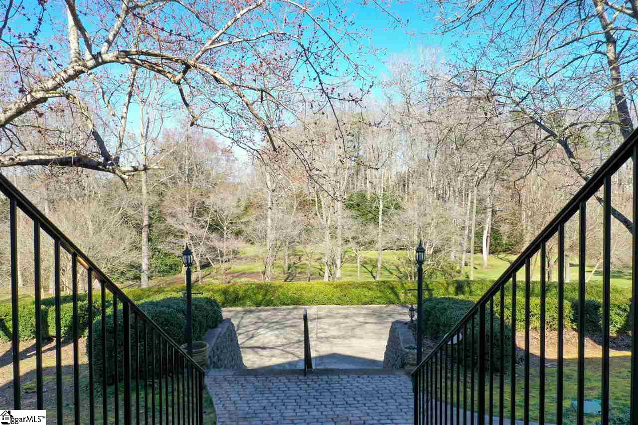 201 East Round Hill Road Greenville, SC 29617 - Photo 4 of 34 Gallery Image 4
