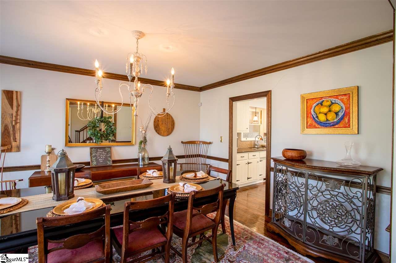 201 East Round Hill Road Greenville, SC 29617 - Photo 6 of 34 Gallery Image 6