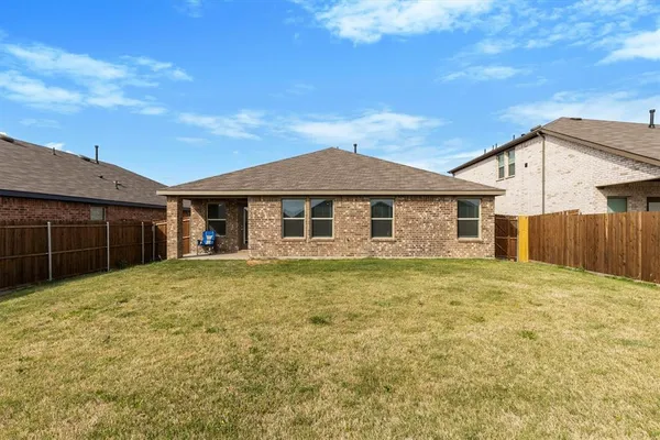 $2,000 | 2518 Rockridge Drive, Crandall, TX 75114