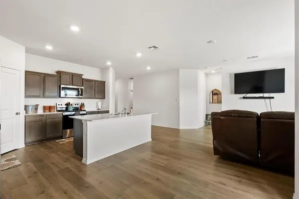 $2,000 | 2518 Rockridge Drive, Crandall, TX 75114