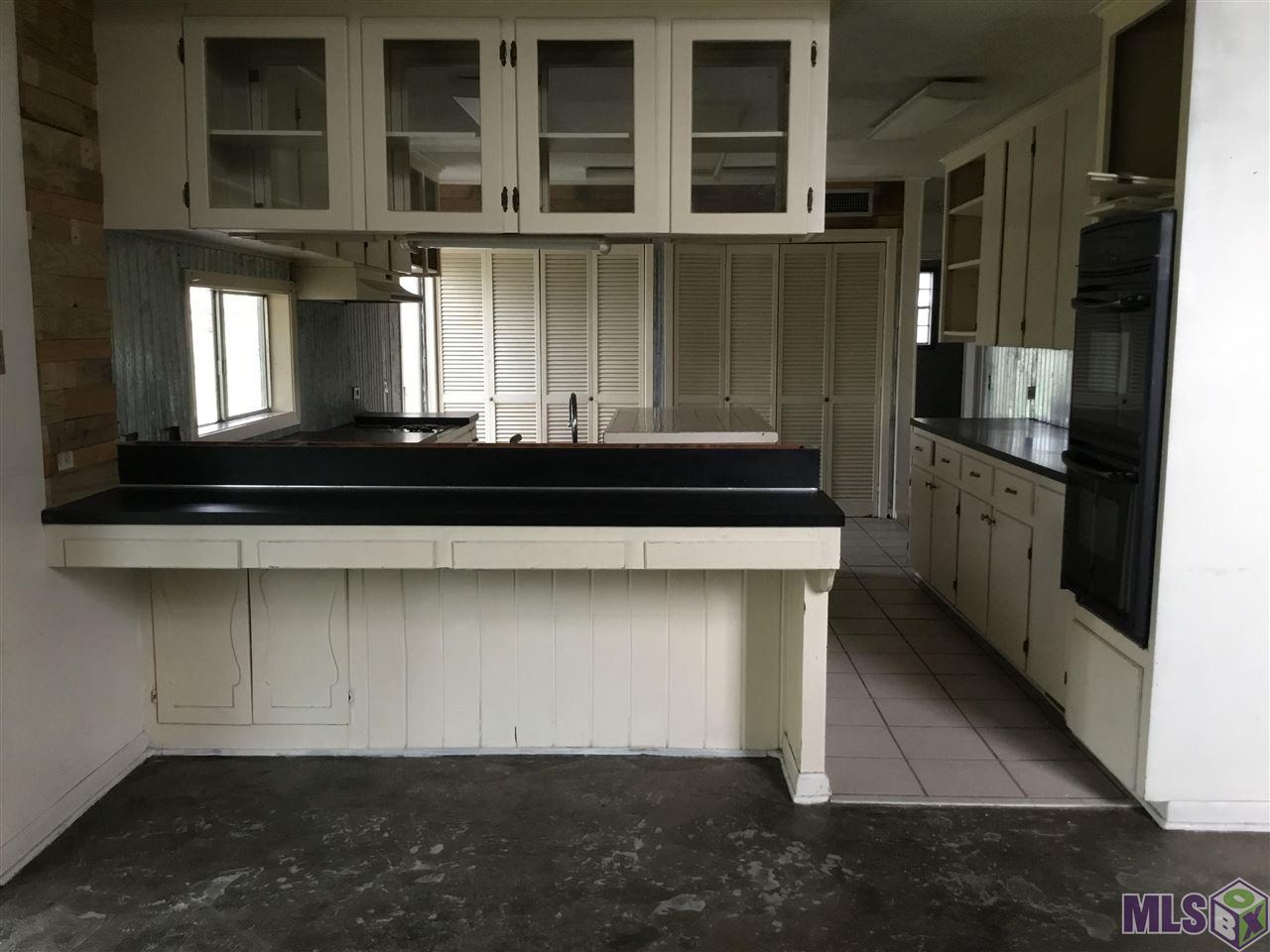 968 Bayou Road Thibodaux, LA 70301 - Photo 3 of 10 Gallery Image 3