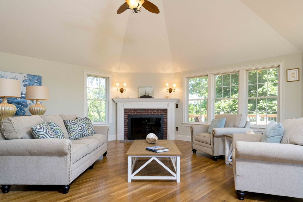 19 Gardner Road Scituate, MA 02066 - Photo 11 of 30 Gallery Image 11