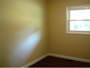 400 Ridgefields Road, Unit 388 Kingsport, TN 37660 - Photo 14 of 24 Another bedroom