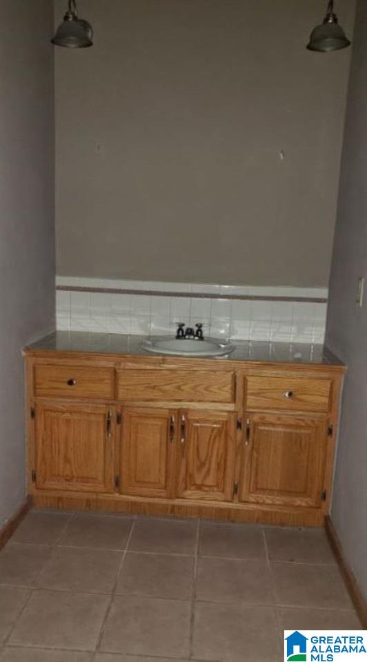324 Killough Springs Road Birmingham, AL 35215 - Photo 14 of 18