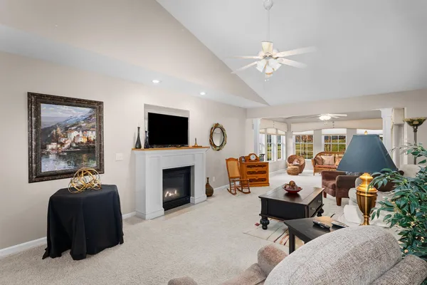 $369,000 | 5040 55th Avenue, Bettendorf, IA 52722