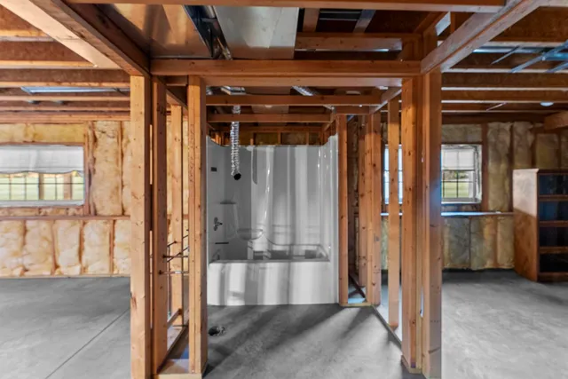 $399,000 | 5040 55th Avenue, Bettendorf, IA 52722