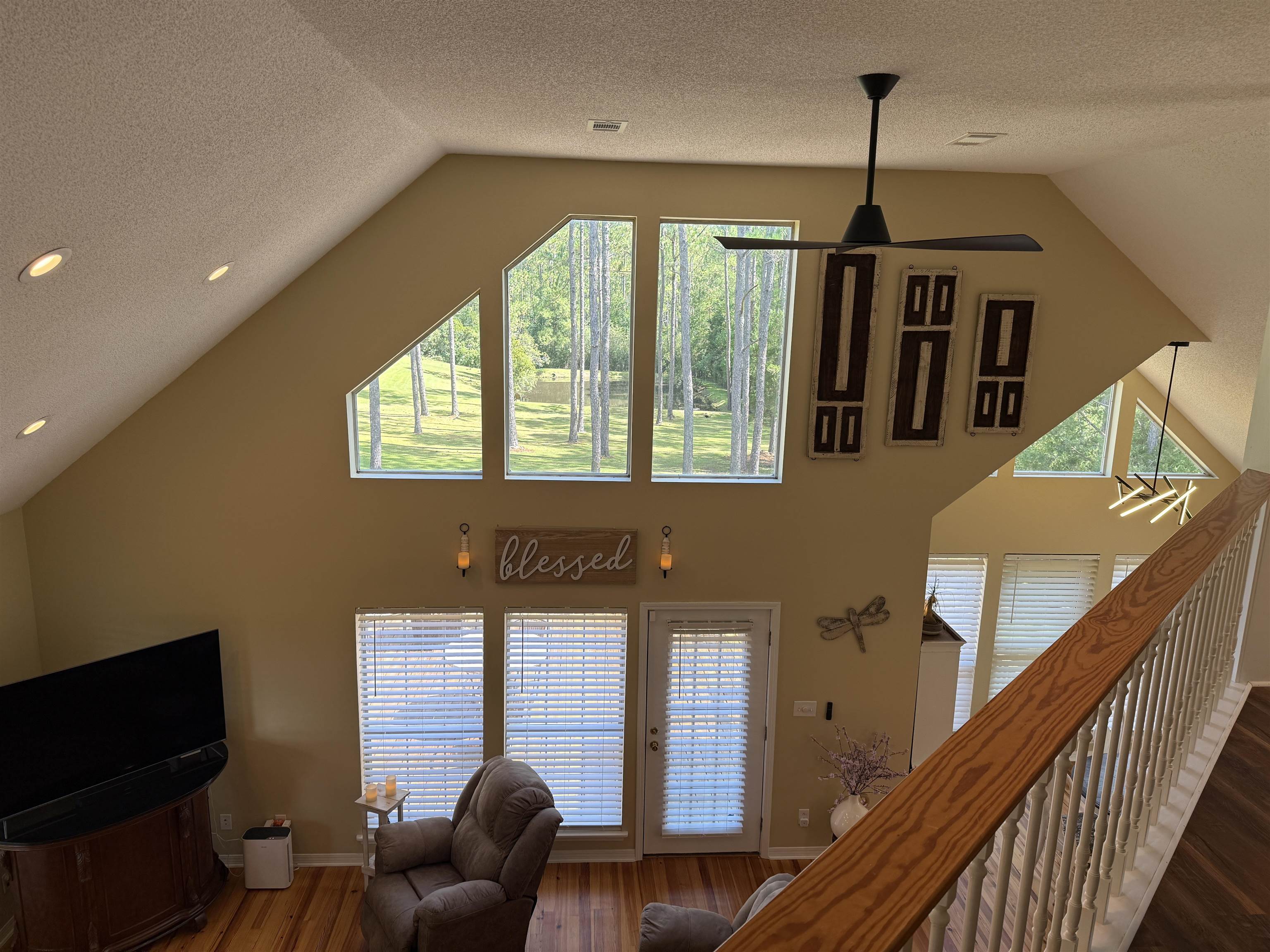 14601 Trawick Road Stapleton, AL 36578 - Photo 8 of 37 Living Room