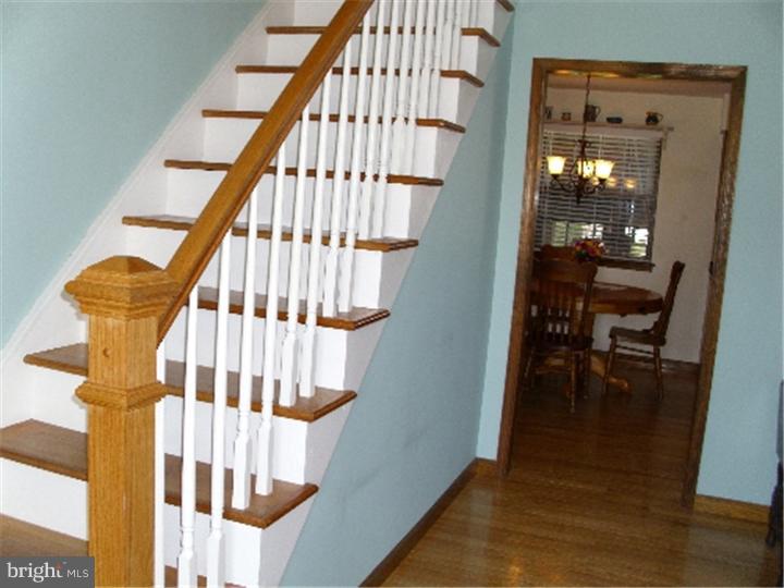 4 Midwood Road Evesham, NJ 08053 - Photo 2 of 19 Foyer