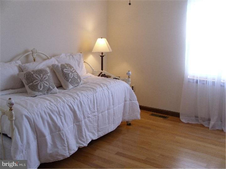 4 Midwood Road Evesham, NJ 08053 - Photo 13 of 19 Bedroom 3