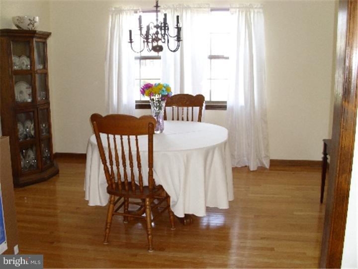 4 Midwood Road Evesham, NJ 08053 - Photo 4 of 19 Dining Room