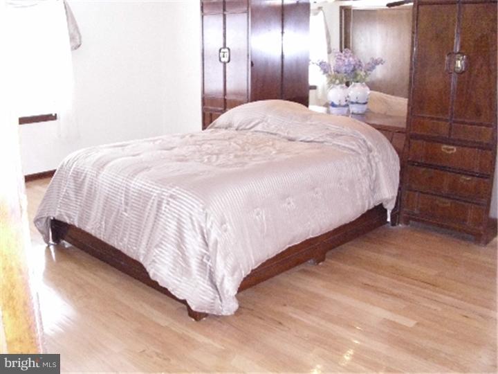 4 Midwood Road Evesham, NJ 08053 - Photo 10 of 19 Master Bedroom
