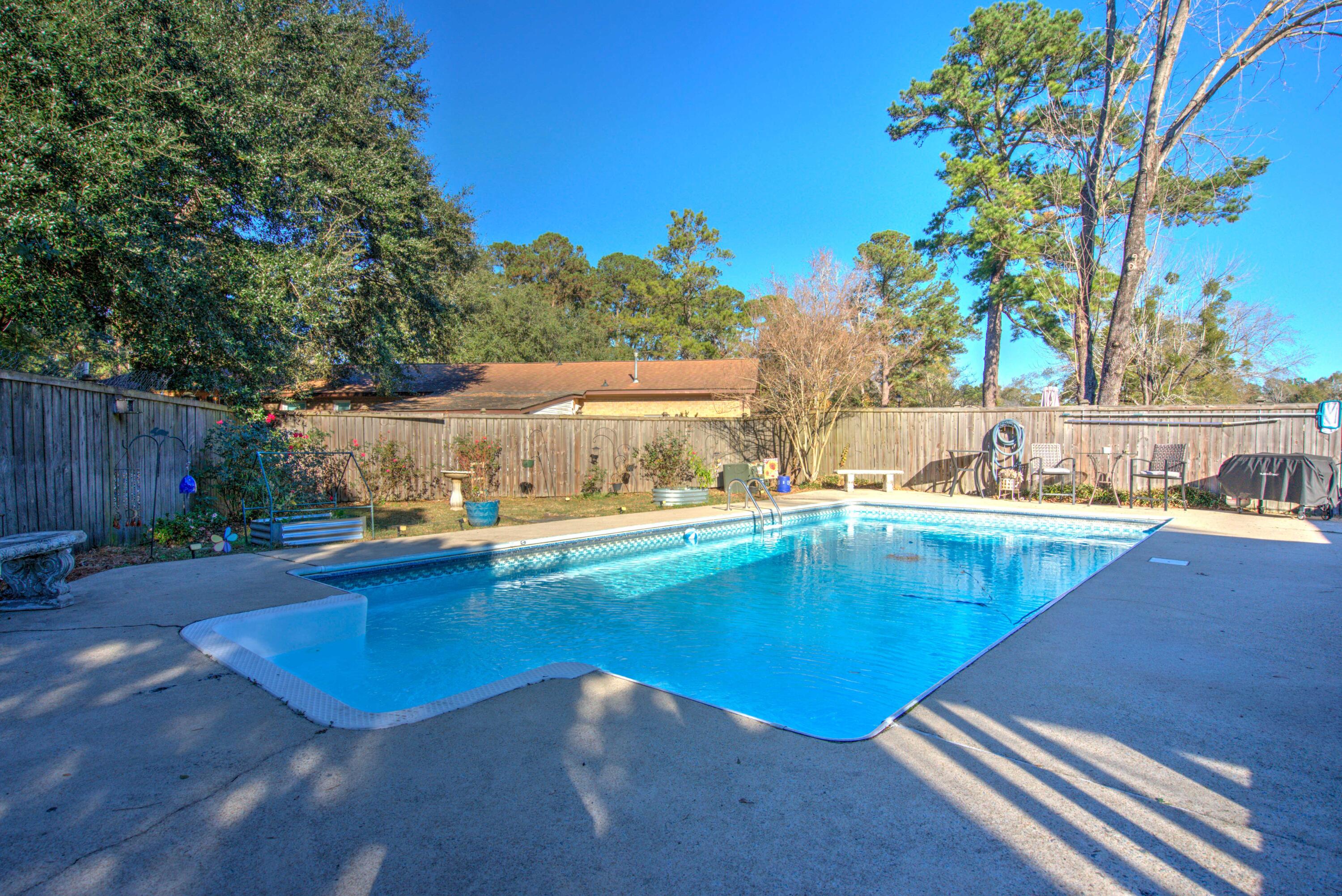 111 Sandtrap Road Summerville, SC 29483 - Photo 22 of 27 DSC02331_2_3Interior 3