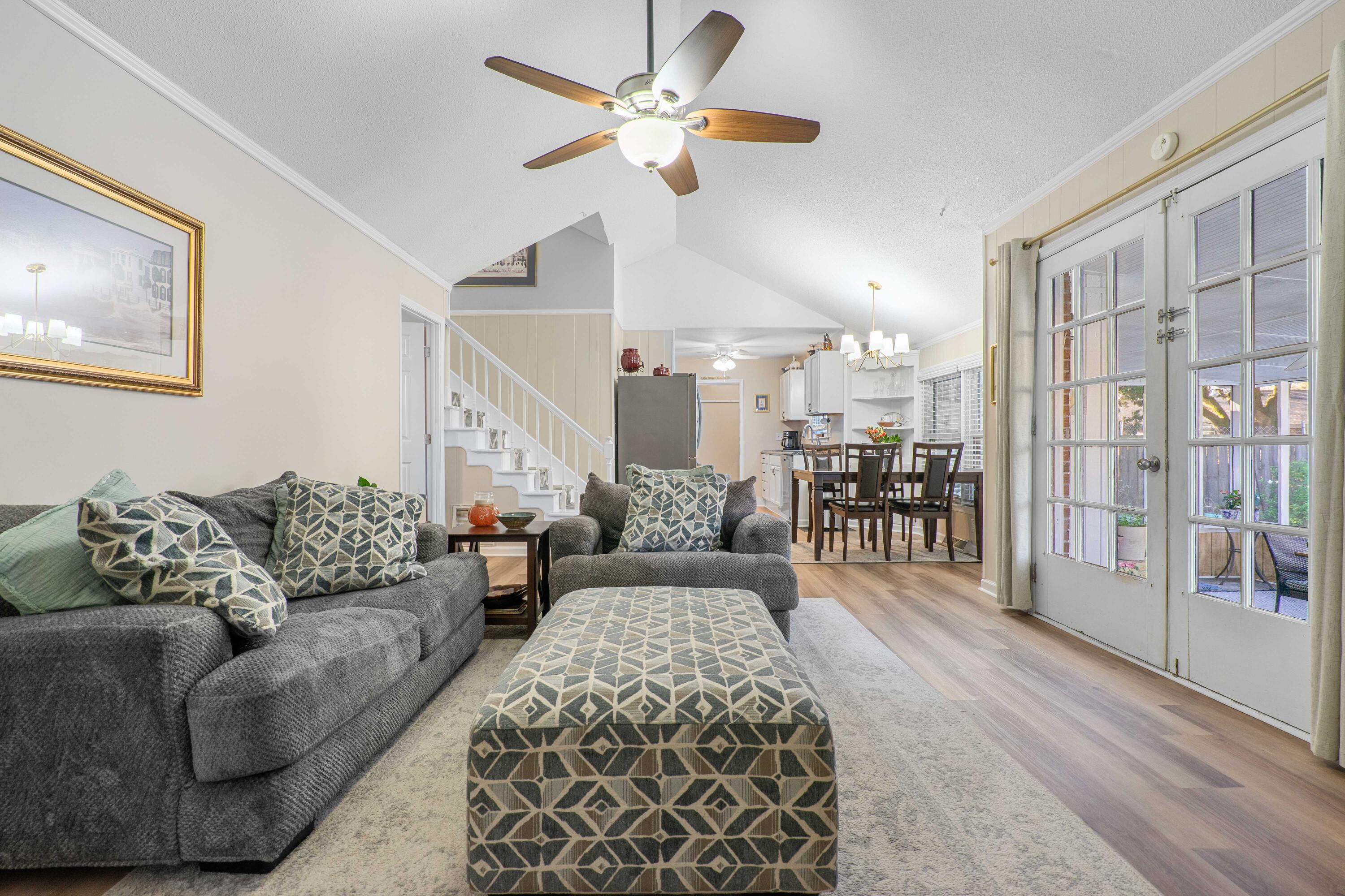 111 Sandtrap Road Summerville, SC 29483 - Photo 5 of 27 DSC02189