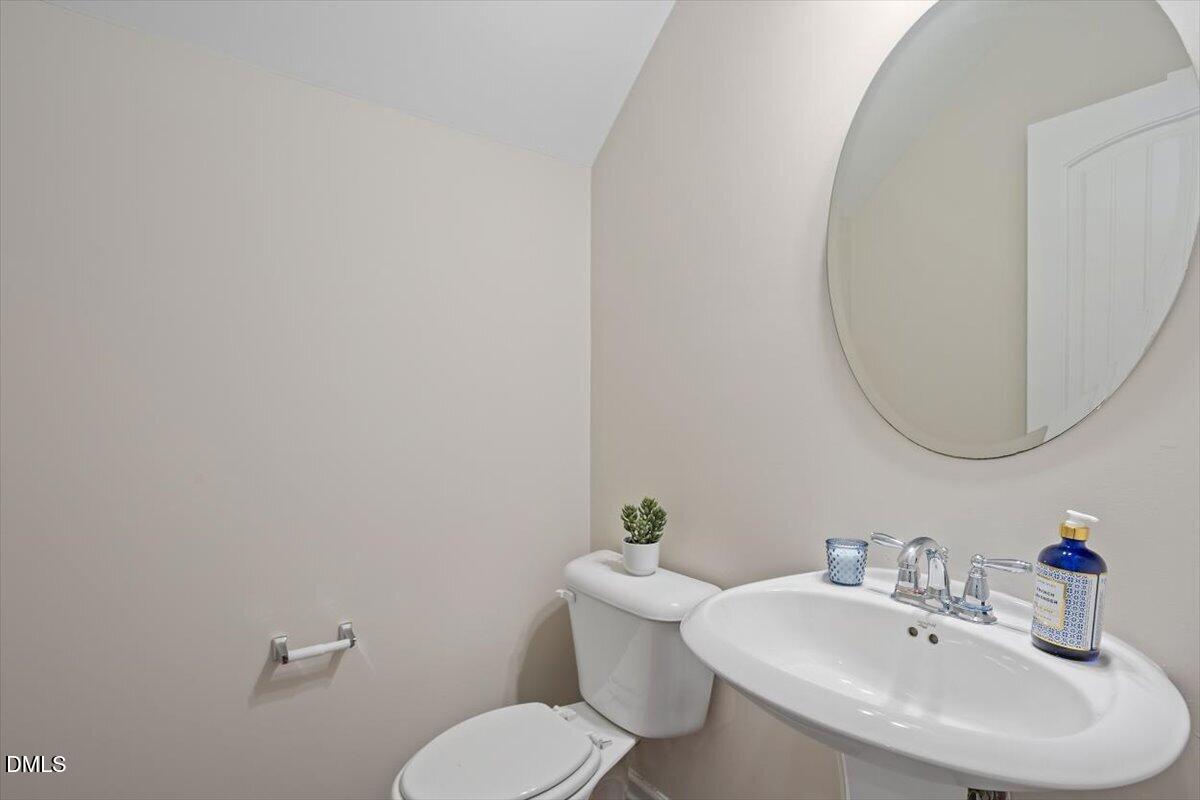 141 Skyros Loop Cary, NC 27519 - Photo 20 of 36 Halfbath