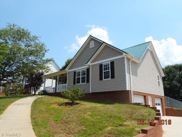 389 Sunset Ridge Lane Lexington, NC 27295 - Photo 2 of 14 Right Side
