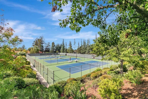 a view of a tennis court