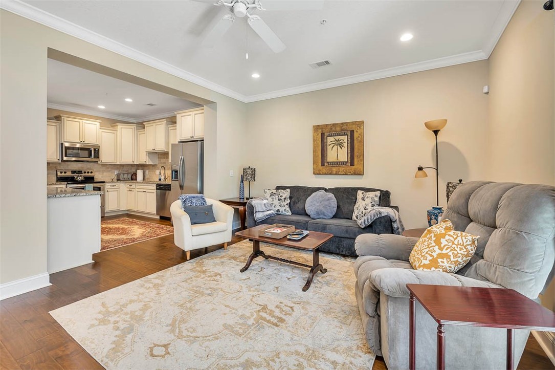 303 Mariners Circle St. Simons Island, GA 31522 - Photo 11 of 29