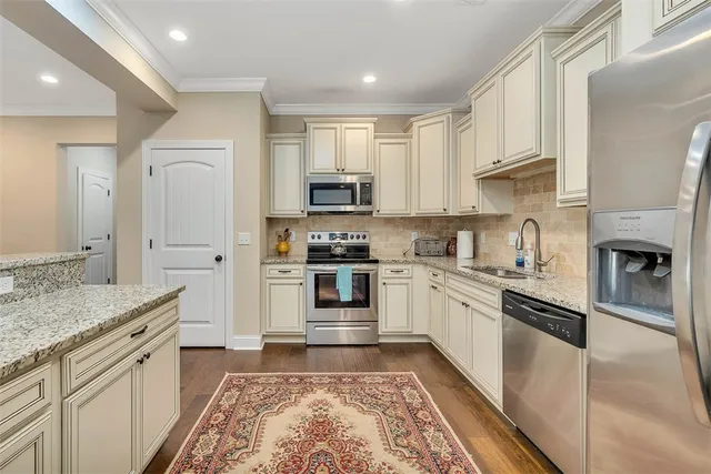 $537,500 | 303 Mariners Circle, St. Simons Island, GA 31522